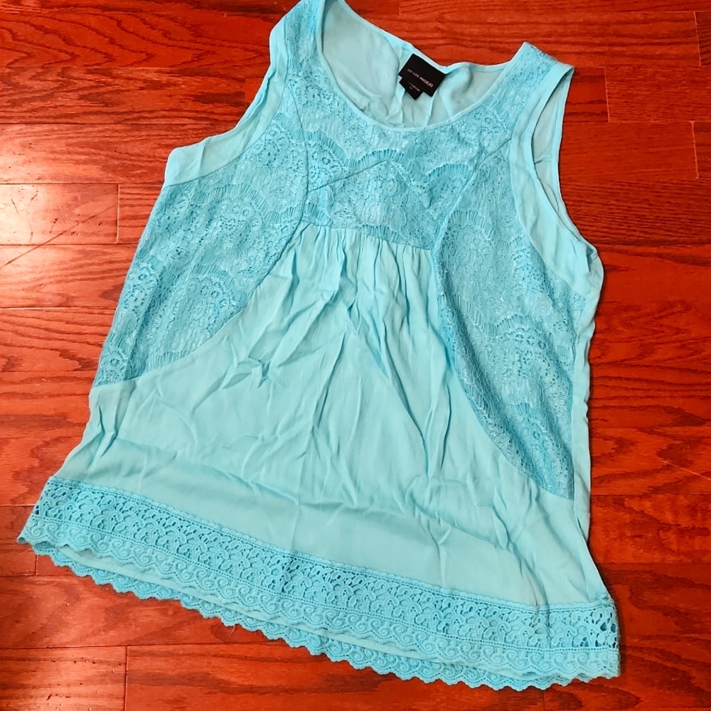 Liv Los Angeles top